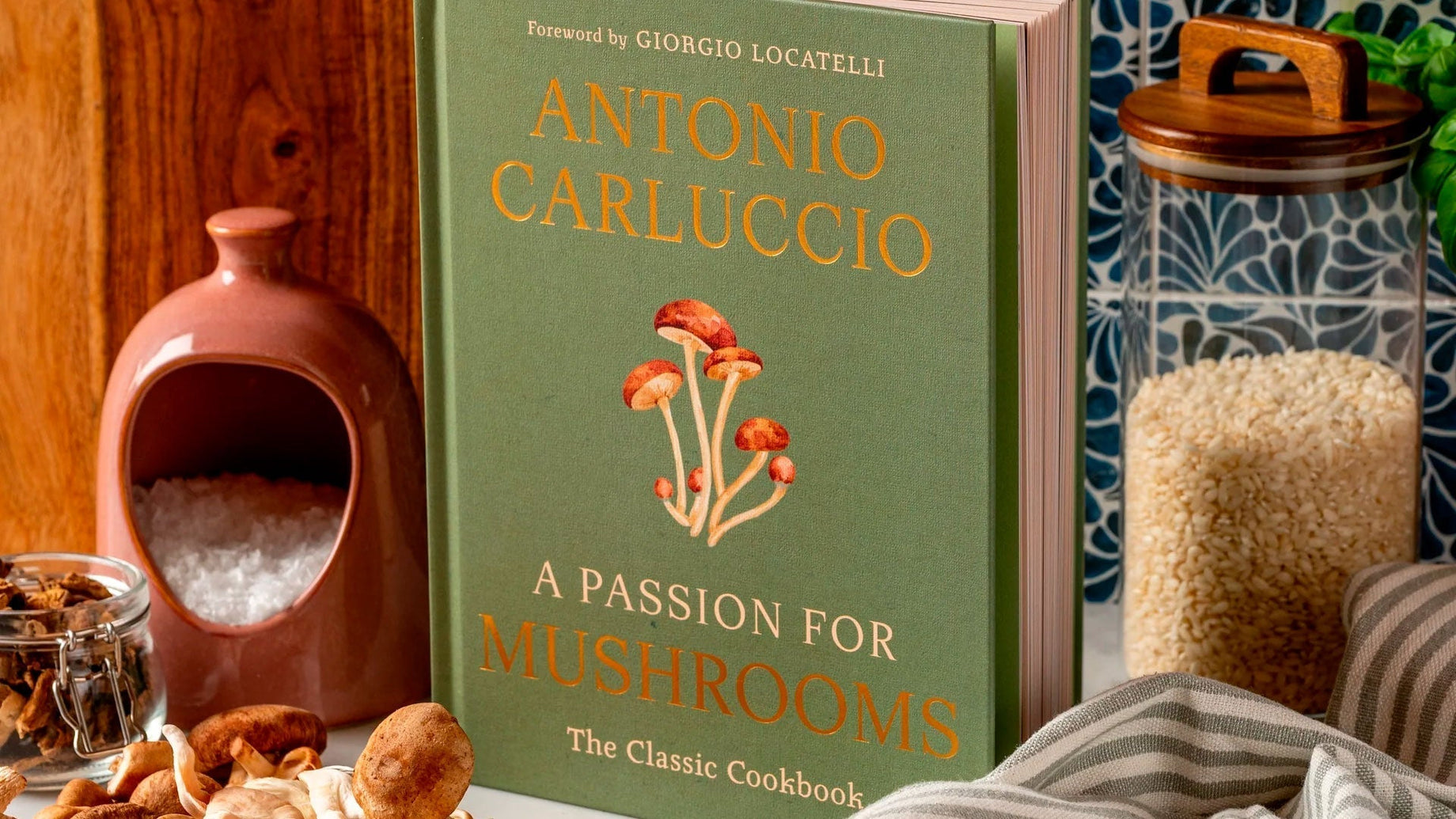 Simple Delights: Carluccio's Quick & Easy Mushroom Pasta Recipe