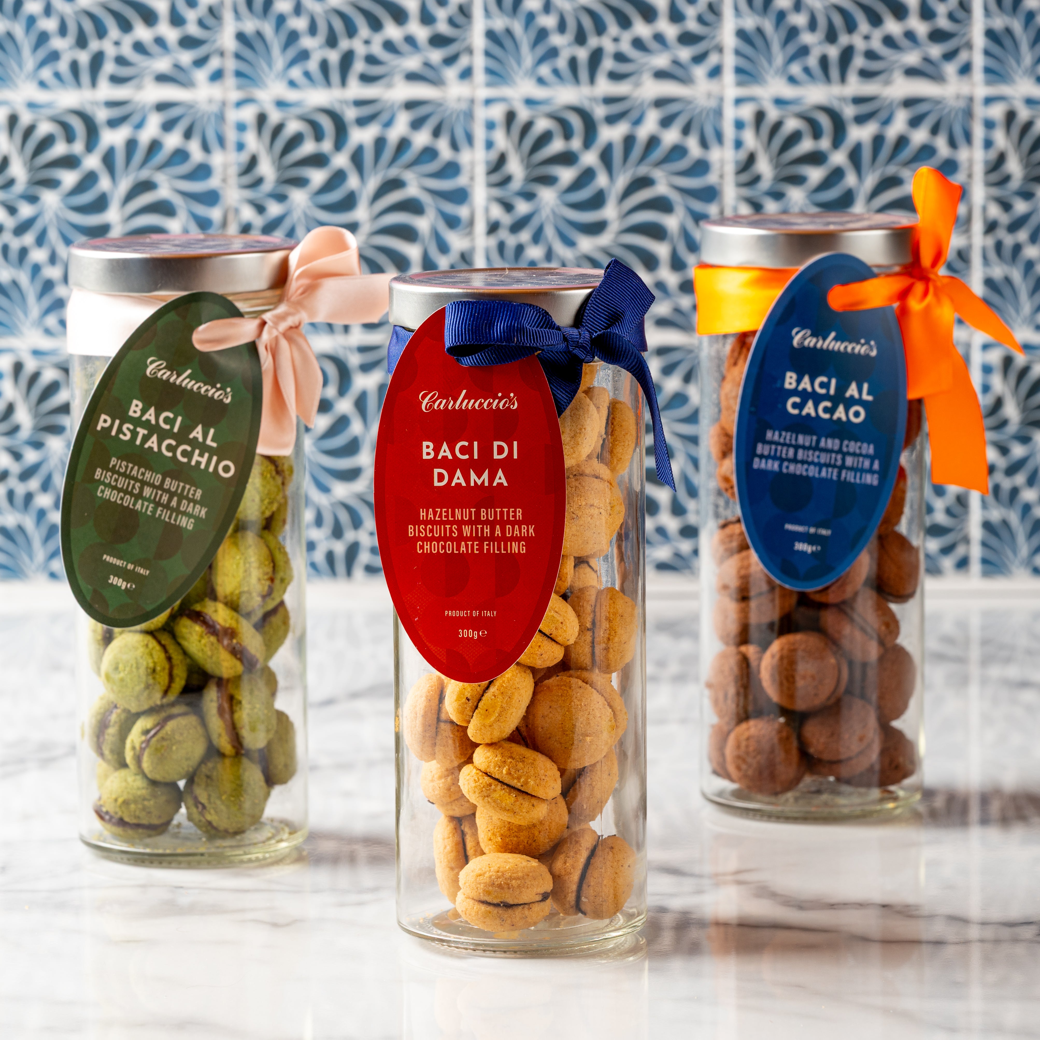 Tre Biscotti Baci - Three Biscuit Kisses